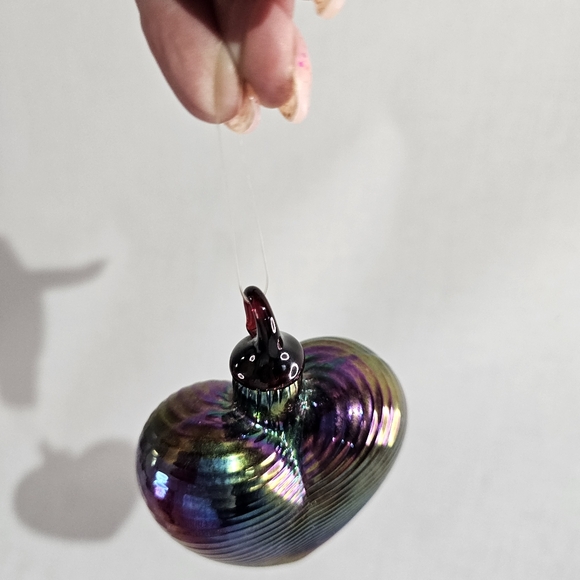 Glass iridescent heart. - Picture 4 of 6